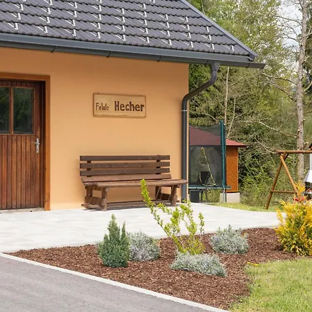 Apartament Hecher *
